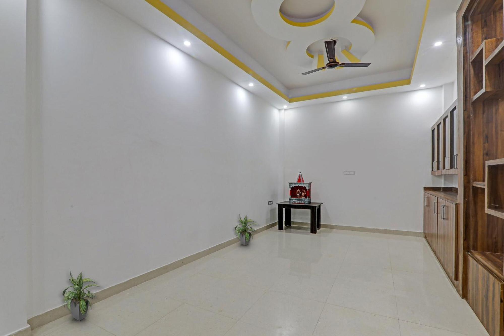 Townhouse Relax Inn Chinhat Экстерьер фото
